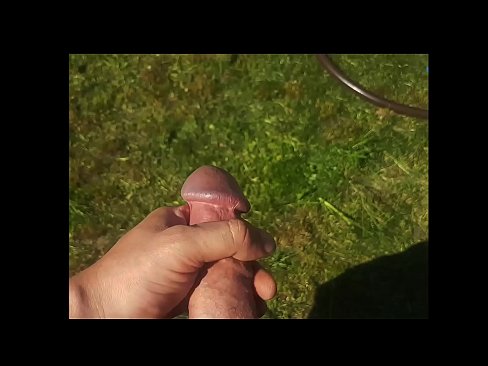 ❤️ Bidh hottie a 'faighinn a pussy pinc fucked agus cums le squirt ann an gàrradh samhraidh ️ Bhidio anal aig porn gd.pornohammer.ru ️❤