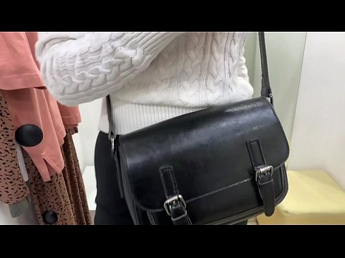 ❤️ Masturbation poblach den ghalla òg FeralBerry le dildo anns an t-seòmar suidheachaidh ️ Bhidio anal aig porn gd.pornohammer.ru ️❤