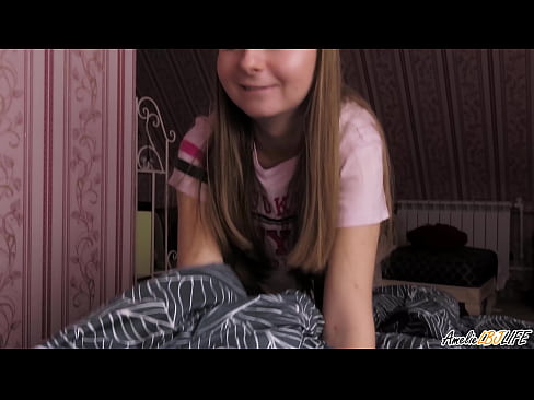 ❤️ Bidh Blondie a’ tarraing a BFF gu domhainn agus a’ faighinn cum na beul ️  Bhidio anal  aig porn gd.pornohammer.ru ️❤